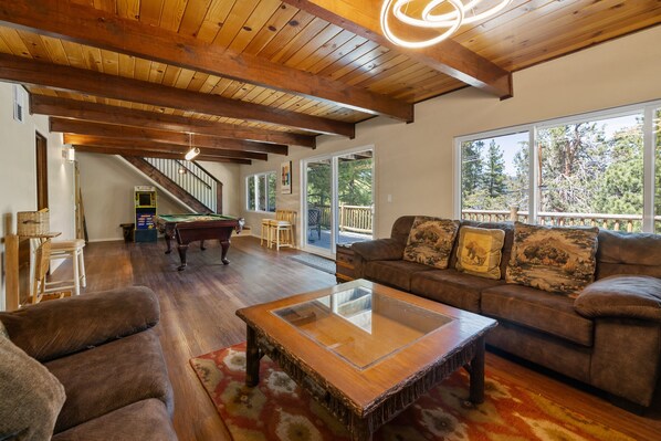 Smart TV, fireplace, DVD player, foosball