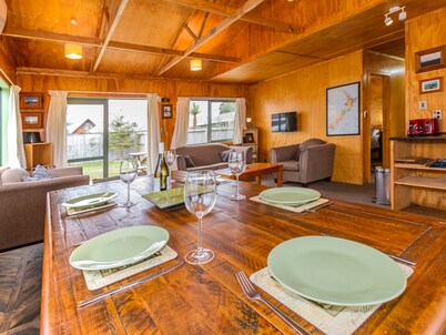 Traverse Cabin. Cosy three bedroom holiday home