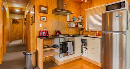 Traverse Cabin. Cosy three bedroom holiday home