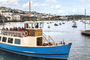 Marina - Large central Falmouth apartment with views. Top rated (Falmouth)