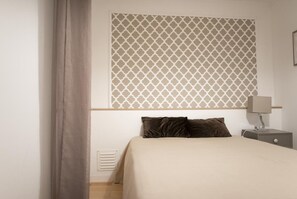 1 quarto, ferros/tábuas de passar roupa, Wi-Fi, roupa de cama