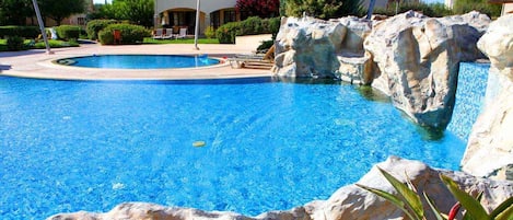 Piscine extérieure