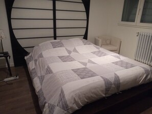 3 soverom, strykejern/-brett, reiseseng for barn og wi-fi (inkludert)