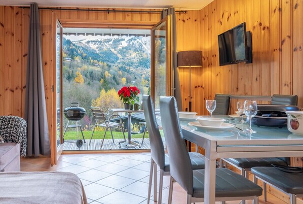 Dining - Apartment Alpage. Chamonix Holidays. Les Houches (Les Houches)
