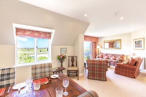 TV - Swilken View, 5 Star Selfcatering House Overlooking the Old Course in St Andrews (St Andrews)