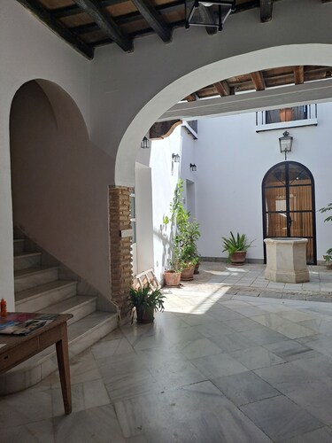 Apartment in Historic Sanluqueña House With Charm