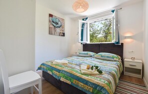 2 bedrooms, free WiFi, bed sheets