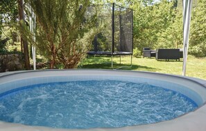 Baignoire à remous extérieure