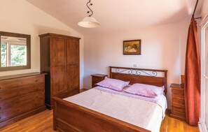 1 bedroom, WiFi, bed sheets - 1 bedroom nice apartment in Makarska (Makarska)