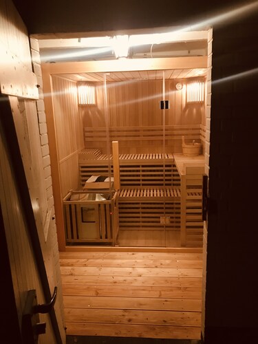 Liebevoll saniertes Einzelhaus in bester Lage von Büsum. Jetzt auch mit Sauna.