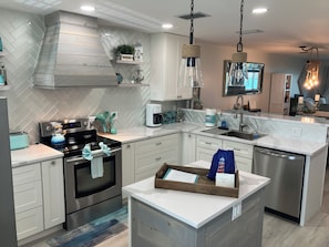 Fridge, microwave, oven, stovetop - Waterfront Island Condo on Boca Grande-Pure Bliss BGN complex (Placida)