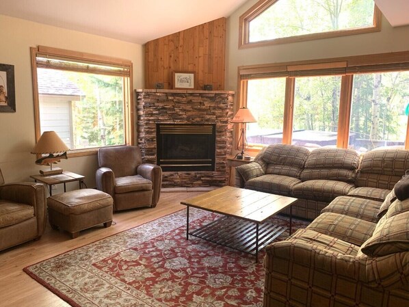 Smart TV, fireplace, video games, DVD player