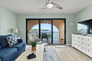 スマートテレビ