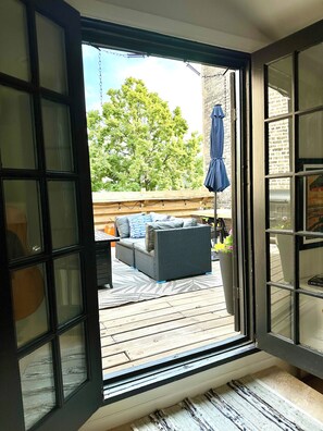 Interior - Unique Chicago Penthouse Loft - Amazing Deal & Location (Chicago)