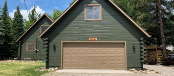 Nature lovers paradise w/direct access to lake, trails & ample trailer parking.
