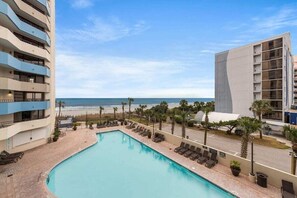 Piscine couverte, piscine chauffée