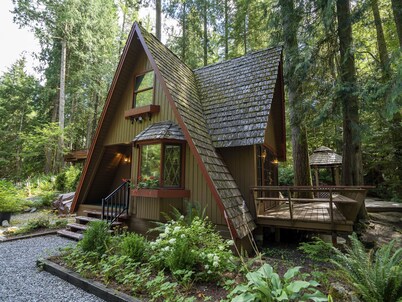  Charming Cedar Chalet  with Amazing Cedar  Soaking Tub in Covered Gazebo