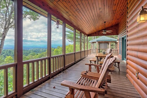 Stunning Views, 3 King Suites, Relax in Luxury - MasterPeace Cabin