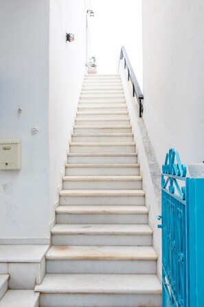 Interior - gatis house, naxos town center,suitable for families, groups, spaceus and cozy! (Naxos)