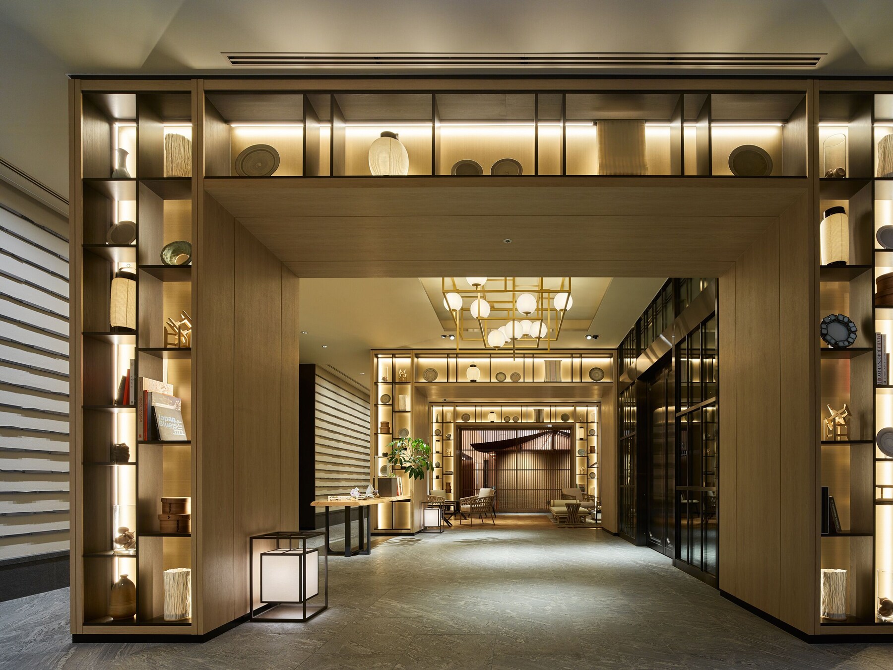 Lobby lounge