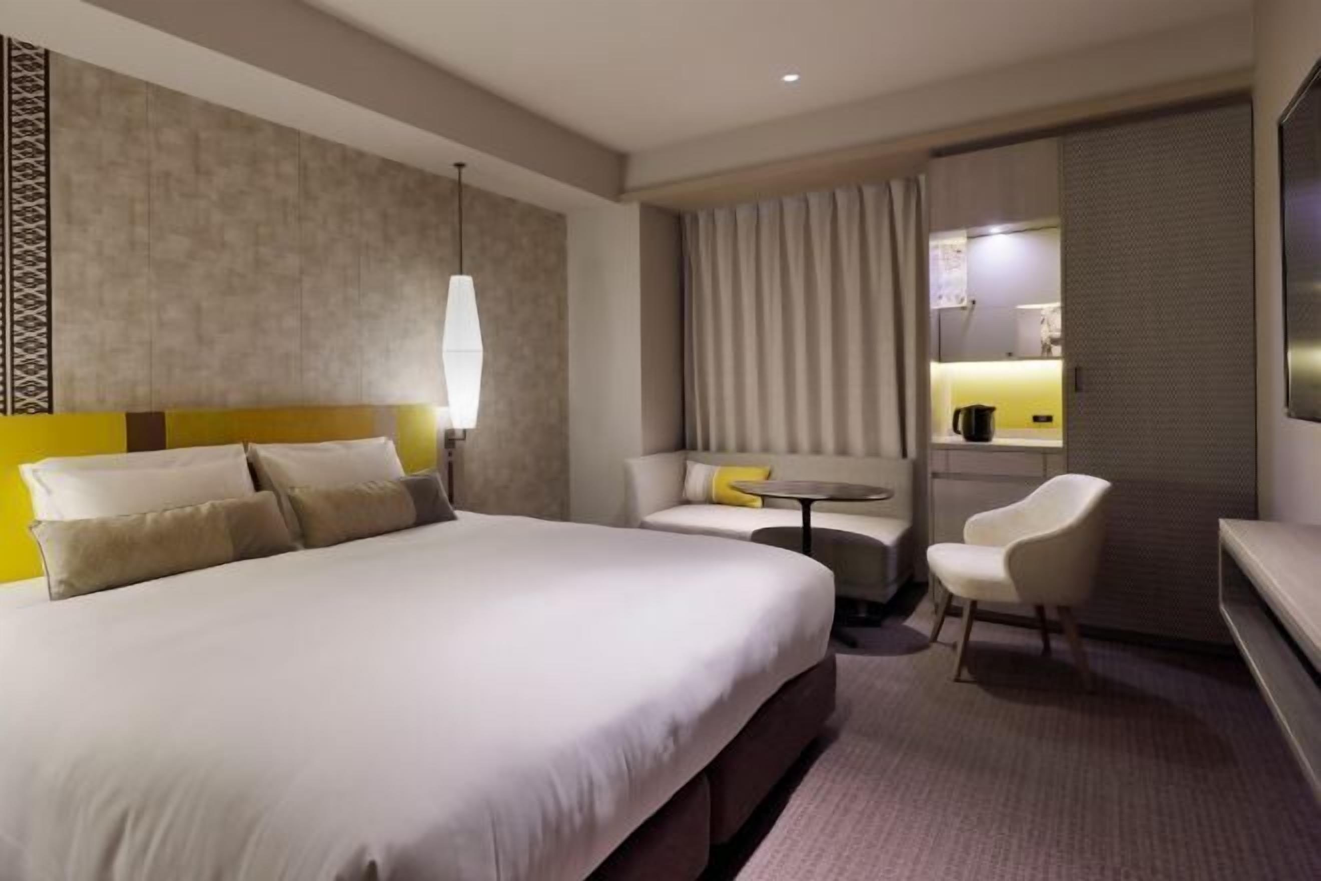 In-room safe, desk, iron/ironing board, free WiFi