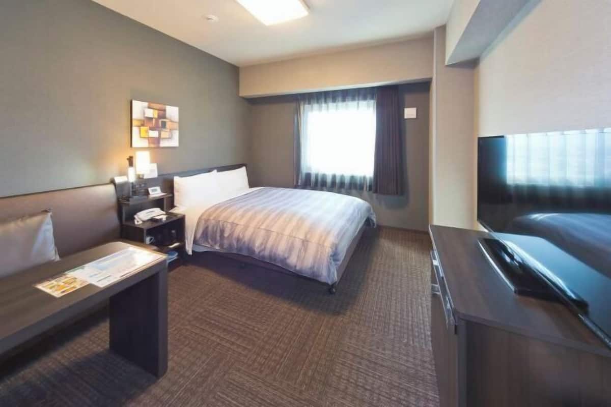1 slaapkamer, een bureau, gratis wifi, beddengoed