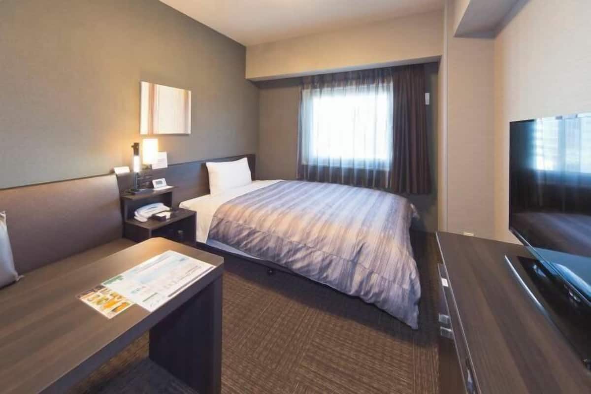 1 slaapkamer, een bureau, gratis wifi, beddengoed