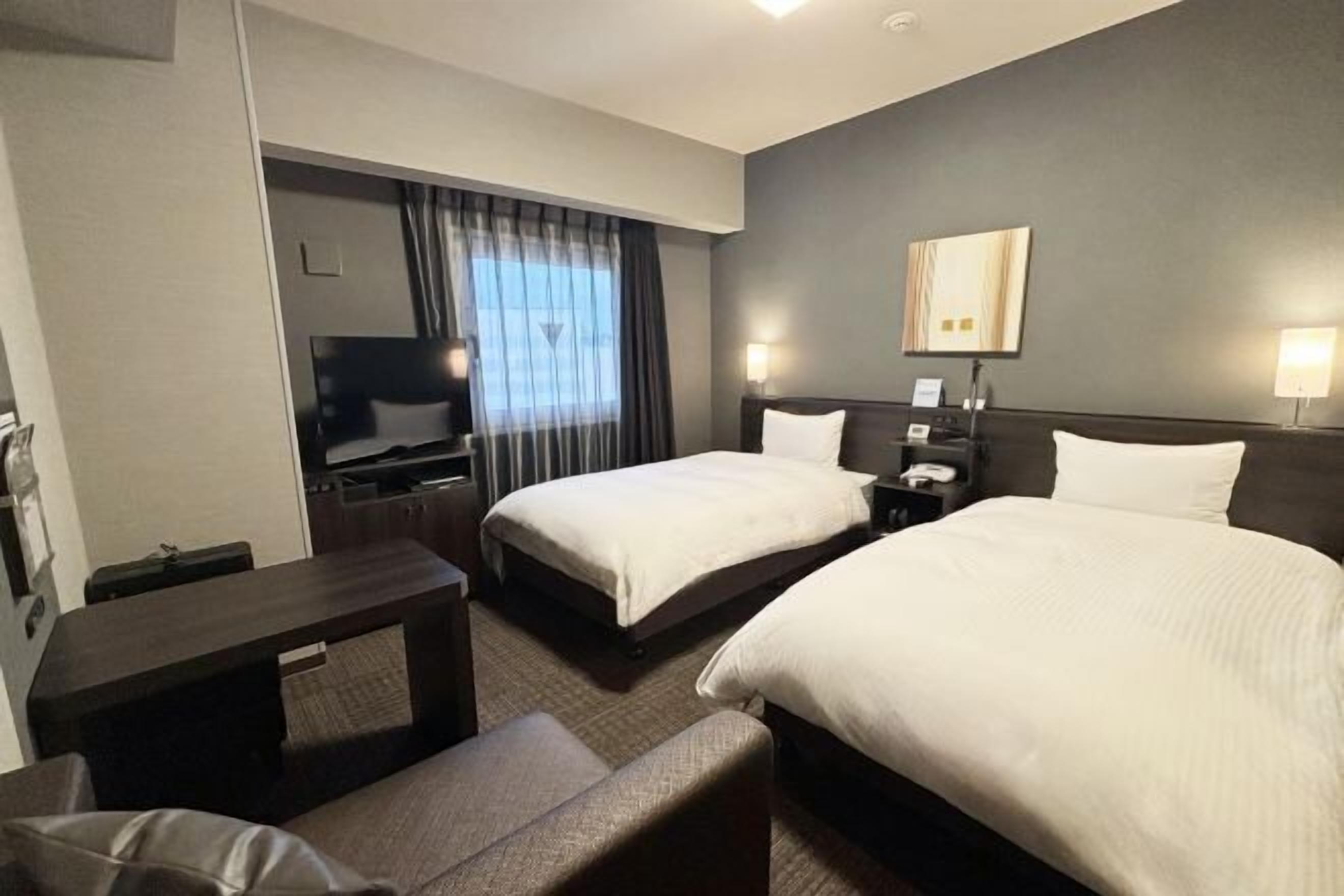 Schreibtisch, kostenloses WLAN, Bettwäsche