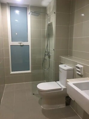 Bathroom - Breeze Home KK (Kota Kinabalu)