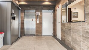 Reception hall - Leisurely Home Namba (Osaka)