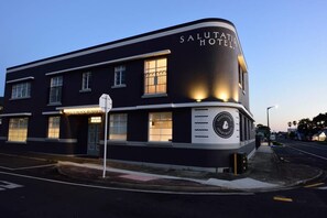 واجهة المنشأة