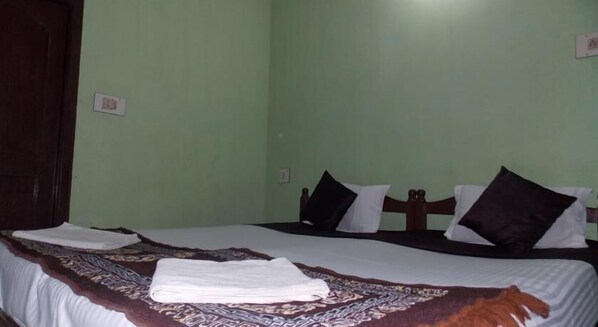 Unclassified image, 1 of 3, button - Hotel Priti Villa (Puri)