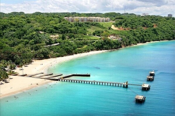 Beach nearby, sun loungers, beach towels