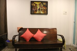 Interior - Bong Gio Hostel Bui Vien - Cozy room (District 1)