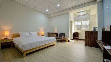 Mörkläggningsgardiner, gratis wi-fi och sängkläder