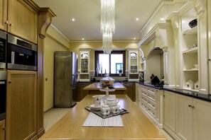 Private kitchen - Villa Estelle (Rhodes)