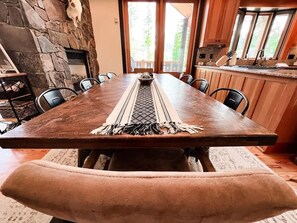 Dining - Mountain Luxury Home | Ski In / Ski Out | Hot Tub (Whitefish)