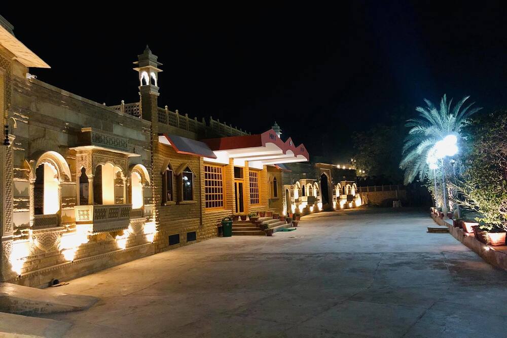 DholaMaru Grand