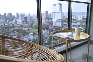 อพาร์ทเมนท์, 1 ห้องนอน | วิวระเบียง