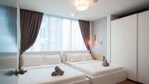 2 bilik tidur, seterika/papan seterika, katil lipat simpan/tambahan 