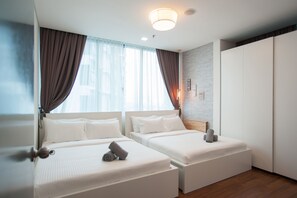 2 bedrooms, iron/ironing board, rollaway beds, free WiFi - S3 Beautiful 2 Beds Suite - KLCC - KL Tower - WIFI (Kuala Lumpur)