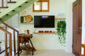 豪華客房 | 書桌、隔音、免費 Wi-Fi、床單