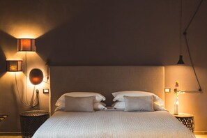 Premium bedding, down duvets, in-room safe, blackout curtains