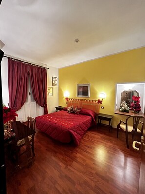 Classic Double Room | Desk, free WiFi, bed sheets - Hotel San Giorgio & Olimpic Florence (Florence)