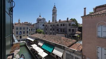 Deluxe Double or Twin Room, Canal View | View from room