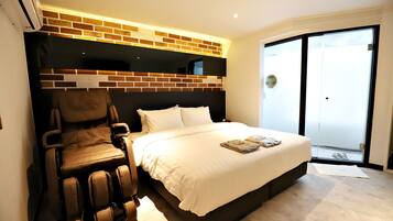 Individually decorated, individually furnished, desk, blackout drapes