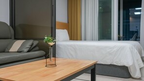 Premium Double Room | Individually decorated, individually furnished, desk, blackout drapes - Incheon Illuwa (Incheon)
