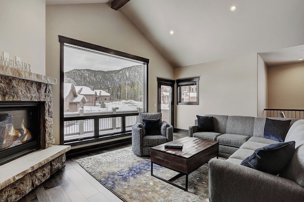 Exterior - Alders 24 Outpost Dr (Keystone)