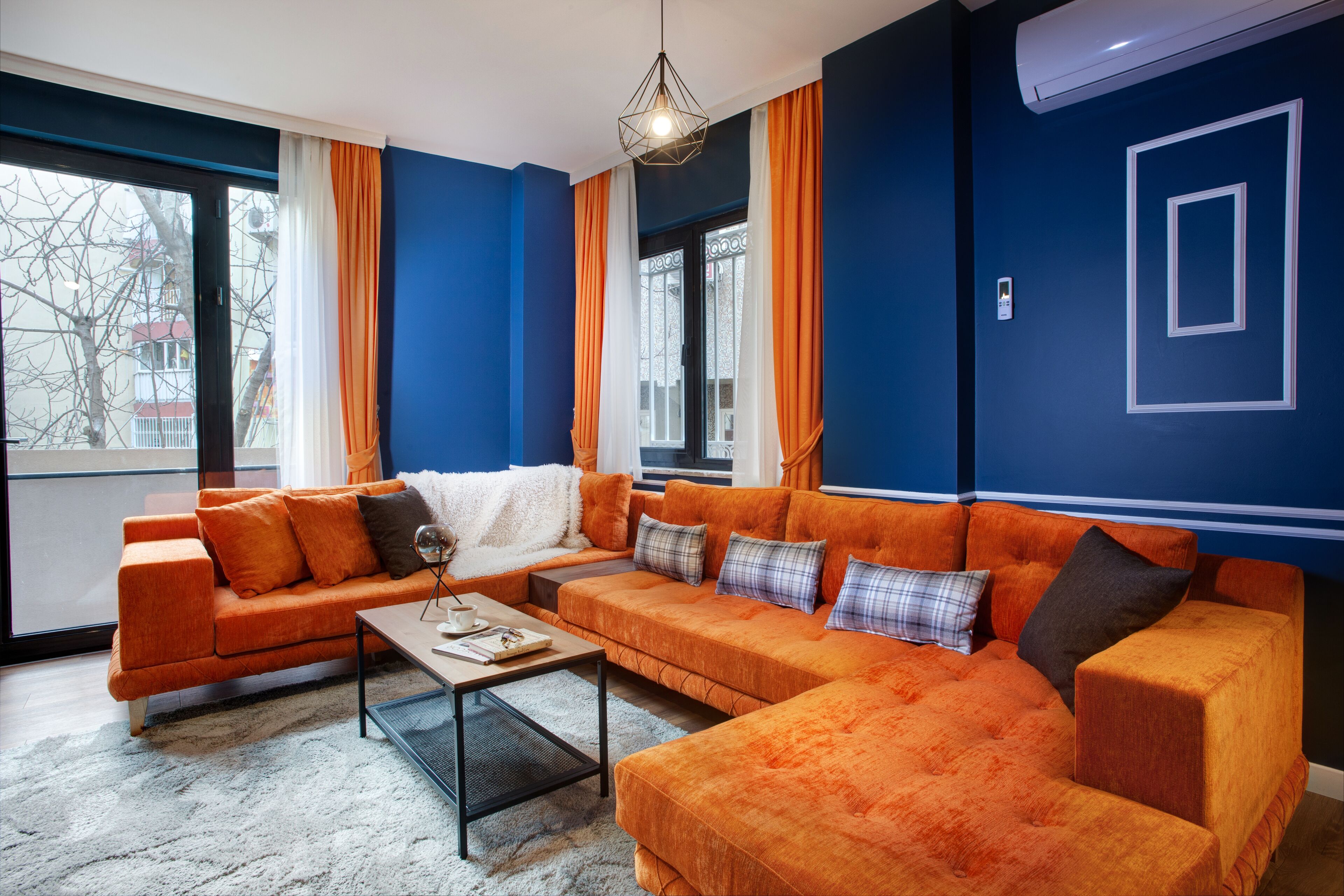 Superior Apartment, 4 Bedrooms | Egyptian cotton sheets, premium bedding, in-room safe