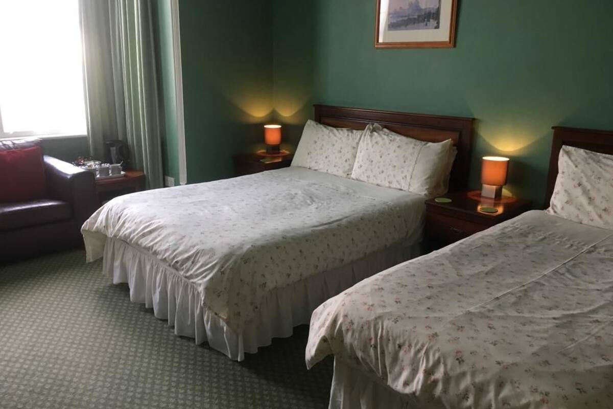 Triple Room | Premium bedding, iron/ironing board (on request), WiFi (free)